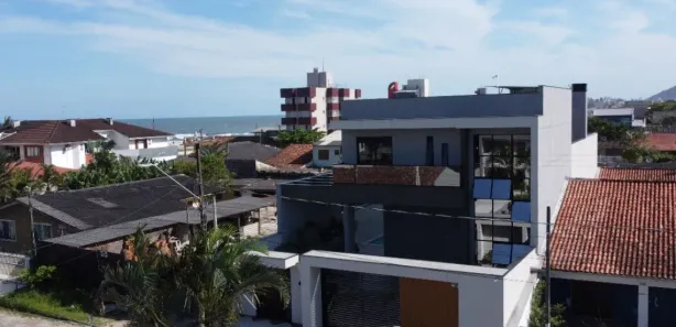 Sobrado com 3 Quartos à venda, 390m² no , Matinhos