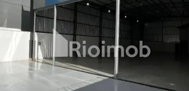 Galpão/Depósito/Armazém para venda ou aluguel, 600m² no Recreio dos Bandeirantes, Rio de Janeiro
