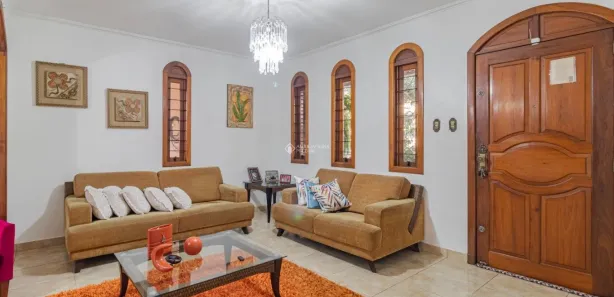 Sobrado com 4 Quartos à venda, 286m² no Vila Imbui, Cachoeirinha