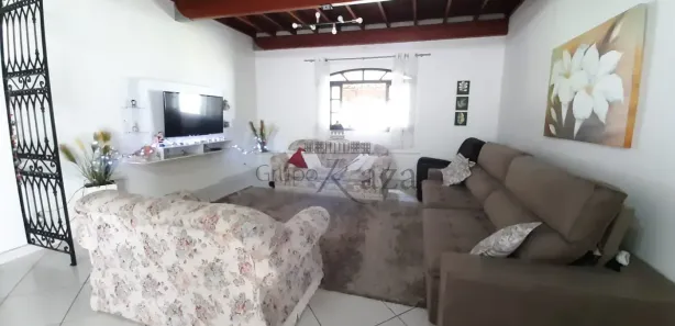 Fazenda/Sítio com 4 Quartos à venda, 383m² no Loteamento Parque Vera Cruz, Tremembé