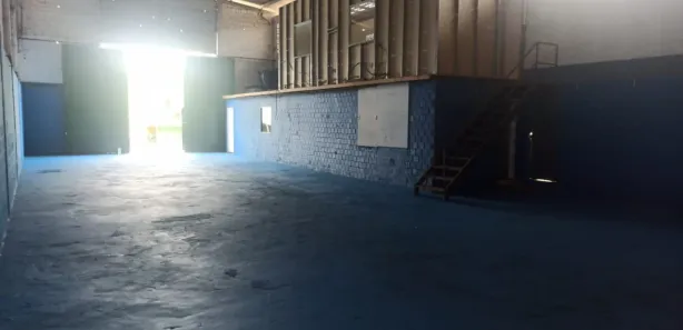 Galpão/Depósito/Armazém para alugar, 300m² no Águas Claras, Salvador