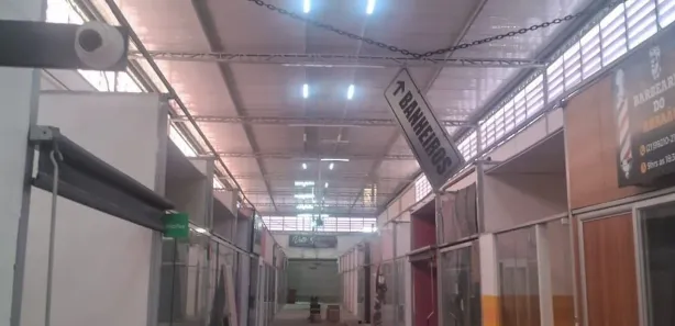 Galpão/Depósito/Armazém para alugar, 700m² no Rocha Miranda, Rio de Janeiro