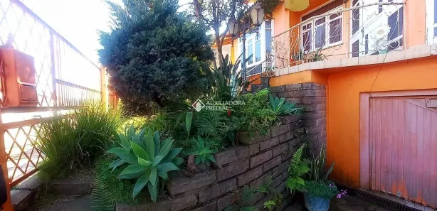 Sobrado com 4 Quartos à venda, 282m² no Jardim do Bosque, Cachoeirinha