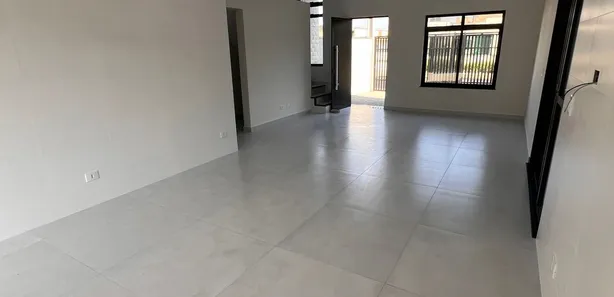 Sobrado com 3 Quartos à venda, 155m² no , Matinhos