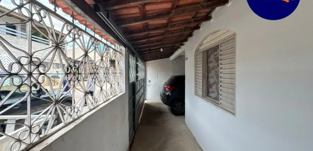 Sobrado com 5 Quartos à venda, 200m² no Setor Leste, Brasília