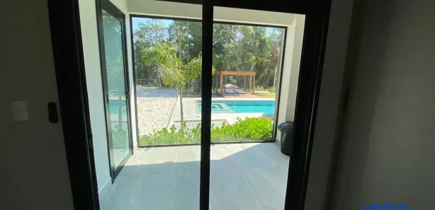 Fazenda/Sítio com 4 Quartos à venda, 1300m² no , Mairinque
