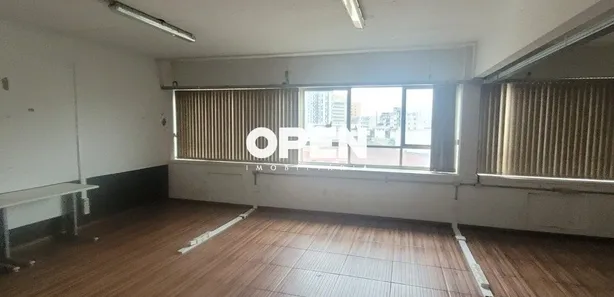Sala Comercial à venda, 100m² no Centro, Canoas