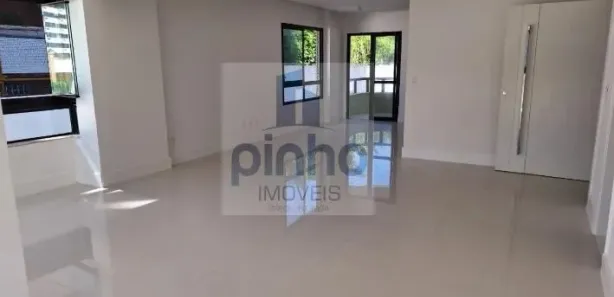 Apartamento com 3 Quartos para alugar, 142m² no Jardim Armação, Salvador