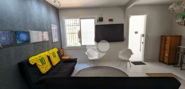 Casa com 3 Quartos para alugar, 110m² no Copacabana, Rio de Janeiro