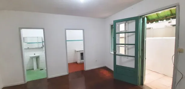 Kitnet para venda ou aluguel, 25m² no Bom Fim, Porto Alegre