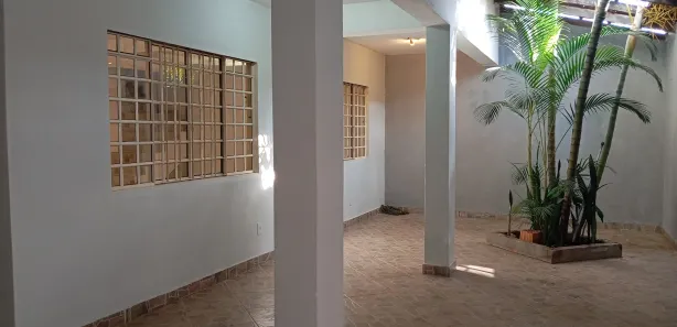 Sobrado com 5 Quartos para alugar, 198m² no Santa Maria, Brasília
