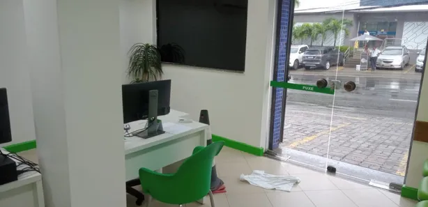 Prédio Comercial com 30 Quartos para venda ou aluguel, 850m² no Pituba, Salvador