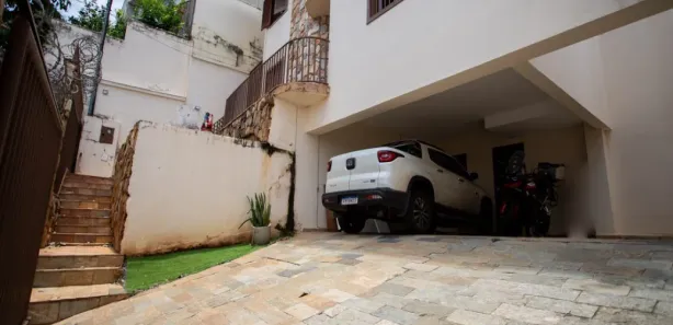 Casa com 4 Quartos para alugar, 272m² no Comiteco, Belo Horizonte