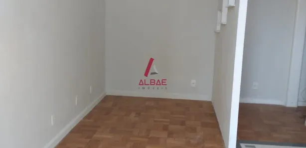 Kitnet com 1 Quarto para alugar, 28m² no Urca, Rio de Janeiro