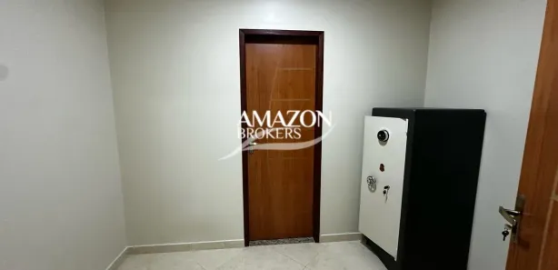 Sobrado com 4 Quartos à venda, 250m² no Centro, Manaus