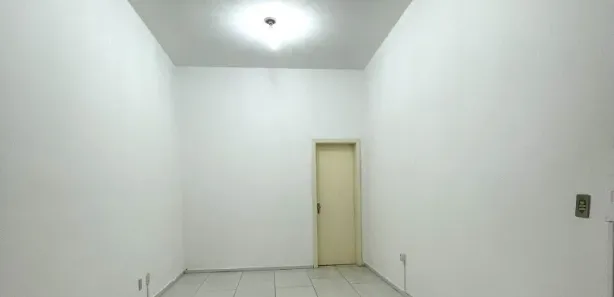 Sala Comercial à venda, 27m² no São Pelegrino, Caxias do Sul