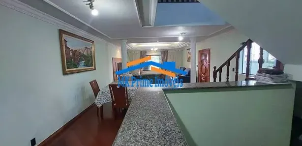Sobrado com 4 Quartos à venda, 378m² no Vila Janete, Carapicuíba