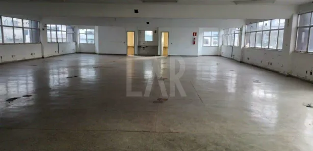 Sala Comercial para alugar, 550m² no Santa Efigênia, Belo Horizonte