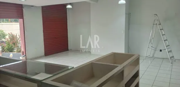 Ponto Comercial para alugar, 35m² no Heliópolis, Belo Horizonte