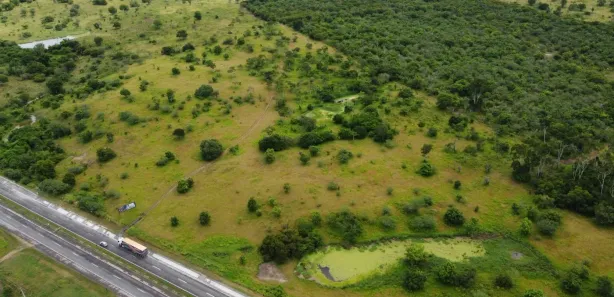 Lote/Terreno à venda, 4356m² no Parque Hildete Rocha, Simões Filho
