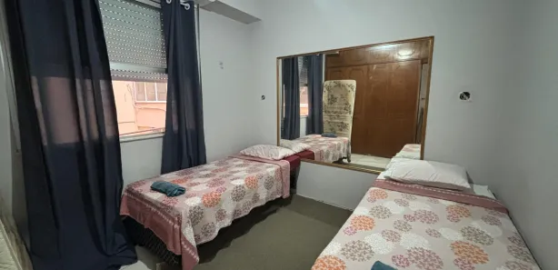 Apartamento com 2 Quartos para alugar, 90m² no Leme, Rio de Janeiro