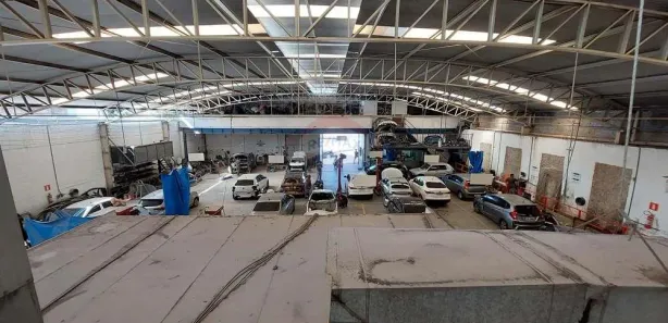 Galpão/Depósito/Armazém à venda, 950m² no Caiçaras, Belo Horizonte