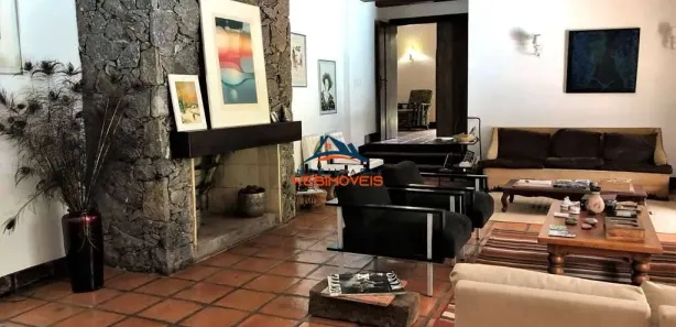 Sobrado com 3 Quartos para venda ou aluguel, 698m² no Chácara São João, Carapicuíba