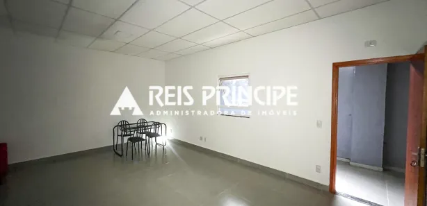 Ponto Comercial para alugar, 106m² no Gardênia Azul, Rio de Janeiro