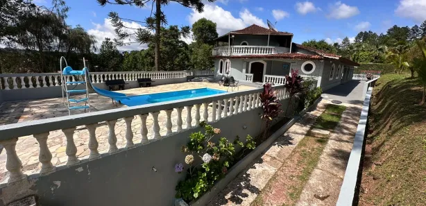 Fazenda/Sítio com 5 Quartos para alugar, 300m² no Barrinha, São Lourenço da Serra