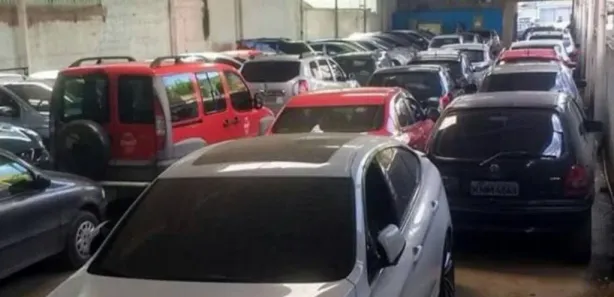 Galpão/Depósito/Armazém para venda ou aluguel, 715m² no Centro, Nova Iguaçu