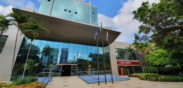 Sala Comercial para alugar, 930m² no Boa Vista, Recife