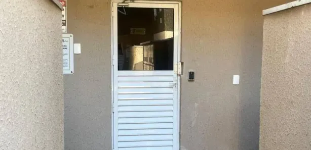 Apartamento com 2 Quartos para alugar, 40m² no Bom Jesus, Campo Largo