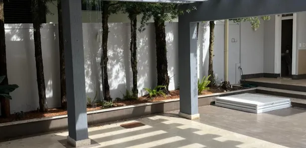 Casa de Condomínio com 5 Quartos para alugar, 320m² no Loteamento Portal do Sol II, Goiânia