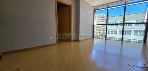 Sala Comercial à venda, 72m² no Pio X, Caxias do Sul
