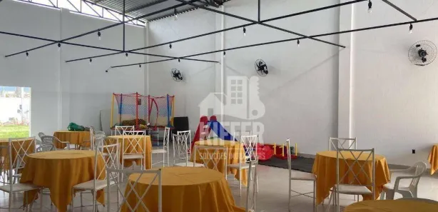 Galpão/Depósito/Armazém à venda, 180m² no Jardim Atlântico Central (Itaipuaçu), Maricá