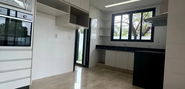 Casa de Condomínio com 4 Quartos para alugar, 234m² no Jardim Florença, Goiânia