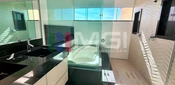 Casa de Condomínio com 3 Quartos para venda ou aluguel, 190m² no Residencial Condomínio Jardim Veneza, Senador Canedo