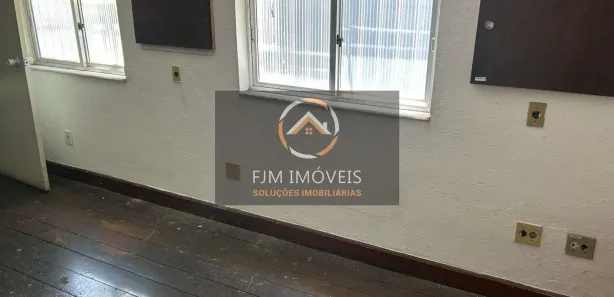 Sala Comercial à venda, 37m² no Badu, Niterói
