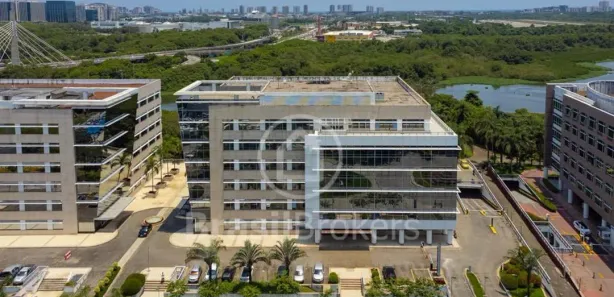 Sala Comercial à venda, 827m² no Barra Olímpica, Rio de Janeiro