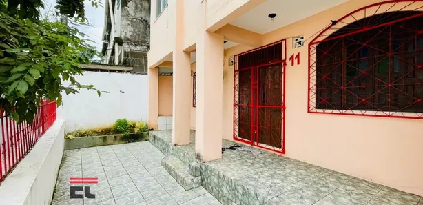 Casa com 6 Quartos à venda, 300m² no Itapuã, Salvador