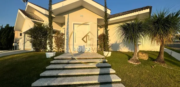 Casa de Condomínio com 4 Quartos à venda, 236m² no Residencial Santa Helena, Caçapava