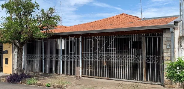 Casa com 2 Quartos à venda, 172m² no Centro, Araraquara