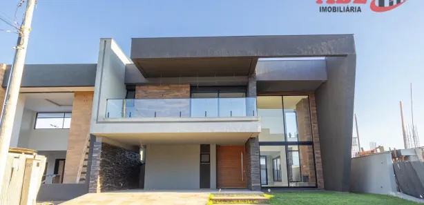 Sobrado com 3 Quartos à venda, 242m² no Distrito Industrial, Cachoeirinha