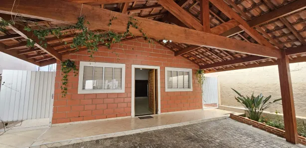 Casa de Condomínio com 2 Quartos para venda ou aluguel, 250m² no , Piracaia