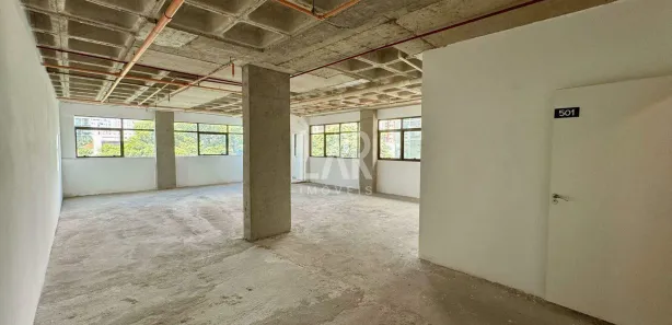 Sala Comercial à venda, 101m² no Santa Efigênia, Belo Horizonte