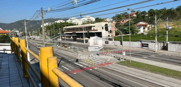 Sala Comercial à venda, 32m² no Itaipu, Niterói