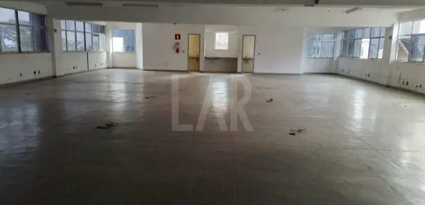 Sala Comercial para alugar, 550m² no Santa Efigênia, Belo Horizonte