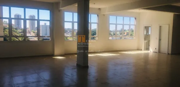 Sala Comercial à venda, 378m² no Panazzolo, Caxias do Sul