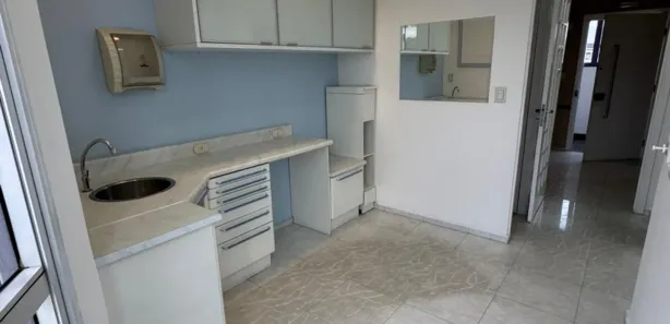 Sala Comercial com 3 Quartos para alugar, 52m² no Gonzaga, Santos