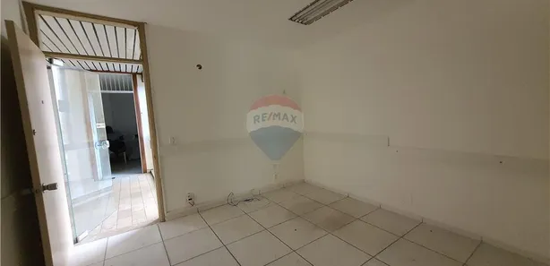 Sala Comercial para alugar, 41m² no Caminho das Árvores, Salvador